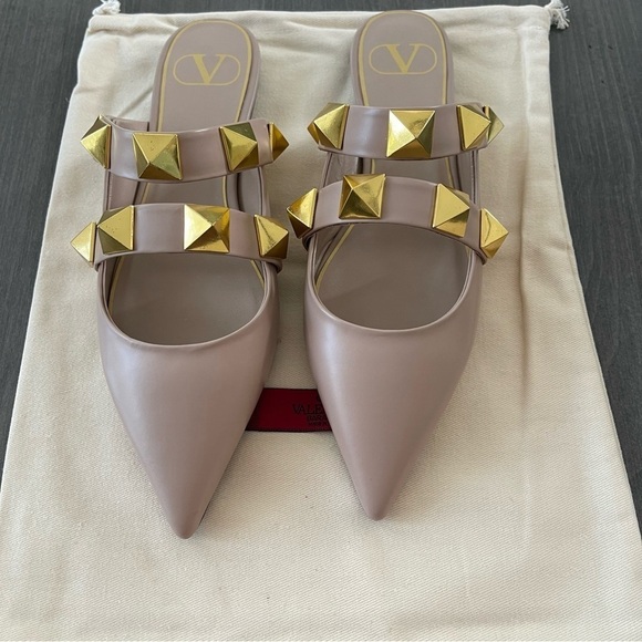 Valentino Beige Leather Rockstud-embellishment pointed-toe mules size 7.5 NEW! - Picture 2 of 12